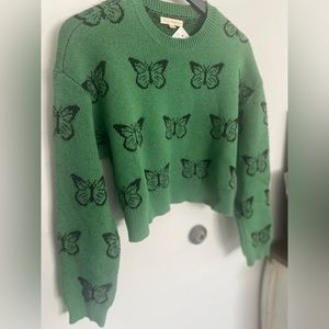 NWT SWEATER URBAN OUTFITTERS (LA HEARTS)